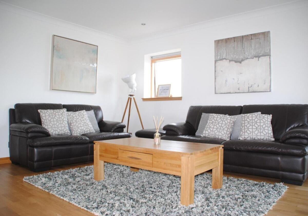 Executive 3 Bed Apartment Абердин Экстерьер фото